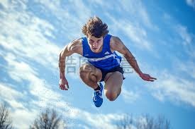 前锋射门力度与准度如何兼顾？